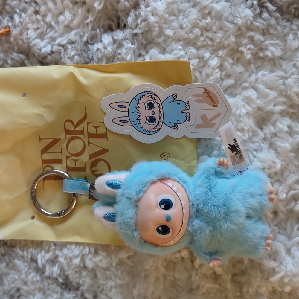 K Pin for Love Series - Vinyl Plush Pendant Labubu, The Monsters, New